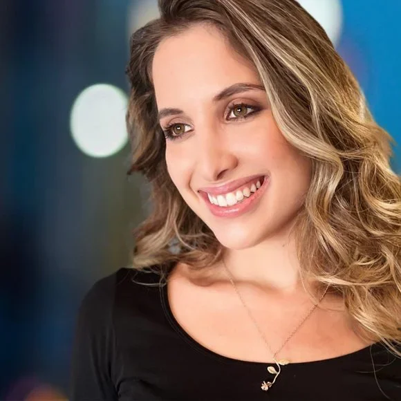 Adorable Rose Pendant Necklace, NWOT, Great Condition - Picture 2 of 8